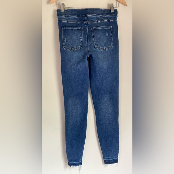 SPANX Distressed Ankle Skinny Jeans in Medium Wash Denim - Picture 8 of 13